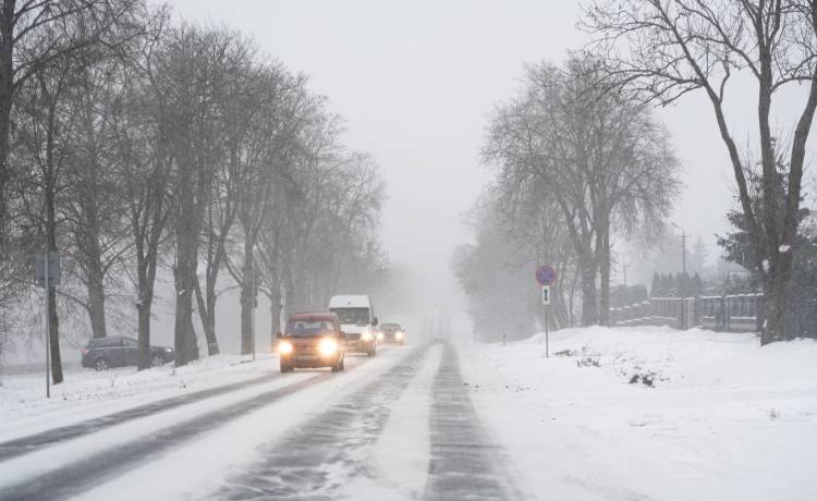 Wrócą intensywne opady śniegu? IMGW może wydać nowe ostrzeżenia