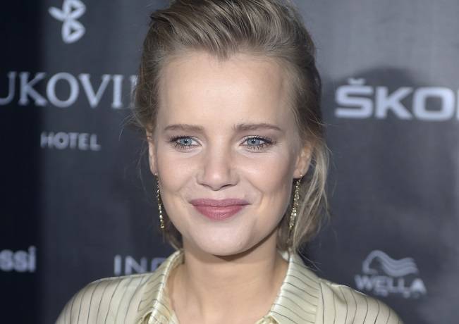 Zjawiskowa Joanna Kulig w sesji dla "W Magazine"! Internauci zachwyceni