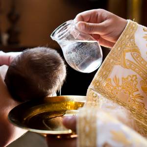 Po co człowiekowi dwa imiona? To stara i... upiorna tradycja