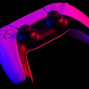 Wyciekła specyfikacja nowego kontrolera do PS5. Oto DualSense V2