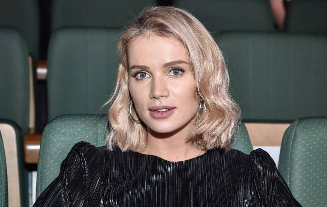 Maffashion bez skrępowania pozuje w modnym stroju kąpielowym. "Petarda!" - komplementują internauci [ZDJĘCIE]