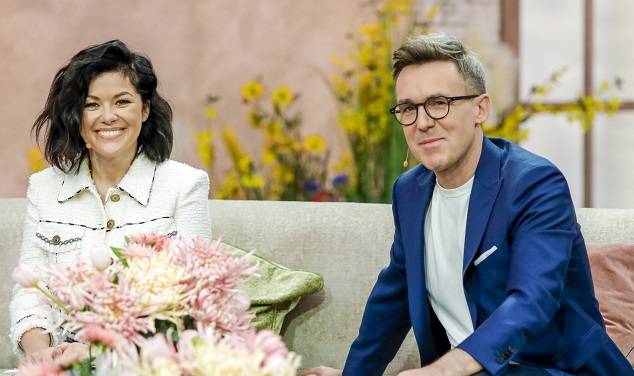 Katarzyna Cichopek opublikowała nowe zdjęcia z Maciejem Kurzajewskim. "Jak pięknie patrzy na ukochanego"