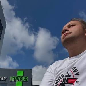 Adrian ze „Ślubu od pierwszego wejrzenia” o leczeniu. Tak chce walczyć z glejakiem                                                   