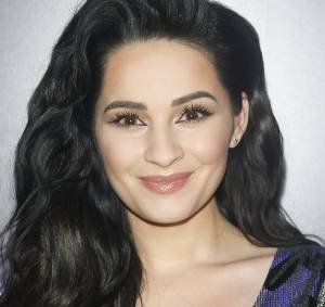 Ewelina Lisowska w stylizacji i makijażu sprzed lat! "Pozdrawiam Was z roku 2012" [ZDJĘCIE]