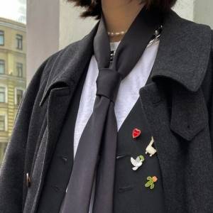 Czy krawat odmieni zasady gry w biurowym dress code'ie?