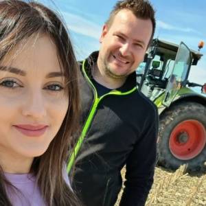 Anna Bardowska z "Rolnik szuka żony" pokazała zdjęcie z trójką dzieci. "Pasuje wam"