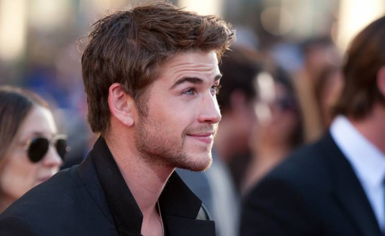 Liam Hemsworth ma nową dziewczynę? Aktor pogodził się już z odejściem Miley Cyrus?