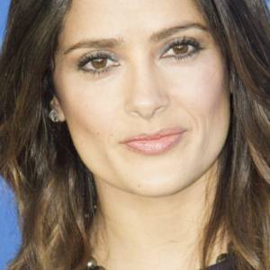 Salma Hayek bez makijażu. Aktorka wygląda o wiele młodziej!