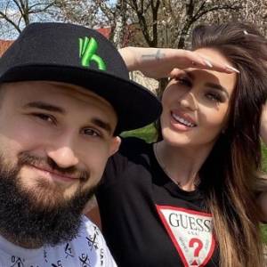 Mała Ania z "Warsaw Shore" zdradziła imię dziecka! Odsłoniła też nagi, ciążowy brzuch. Poród coraz bliżej! [ZDJĘCIE]              