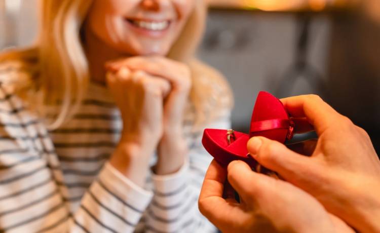 Jak uniknąć podatku od zaręczyn?, fot. Shutterstock