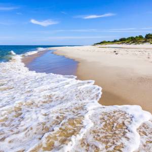 Paralotniarz stracił panowanie nad maszyną. Śmigło trafiło w kobietę