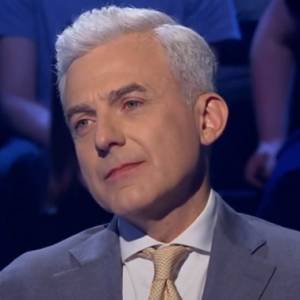 Milionerzy. Kto był właścicielem sklepu z instrumentami w "Blues Brothers"? Czym jest ciepły guzik? Jak nazywa się Bono?