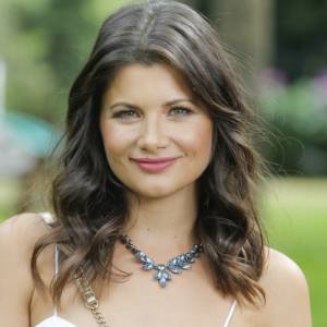 Agnieszka Sienkiewicz bez stanika. Aktorka wzięła udział w śmiałej sesji foto. "Ale jesteś hot" [ZDJĘCIE]