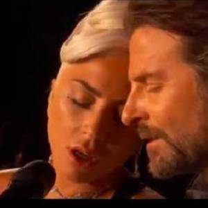 "Shallow" wybrzmiało na Oscarach: Lady Gaga i Bradley Cooper w hipnotyzującym nagraniu! [WIDEO]