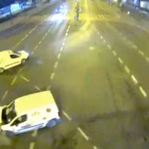 Śmiertelny wypadek w centrum Krakowa. Policja opublikowała nagranie ku przestrodze