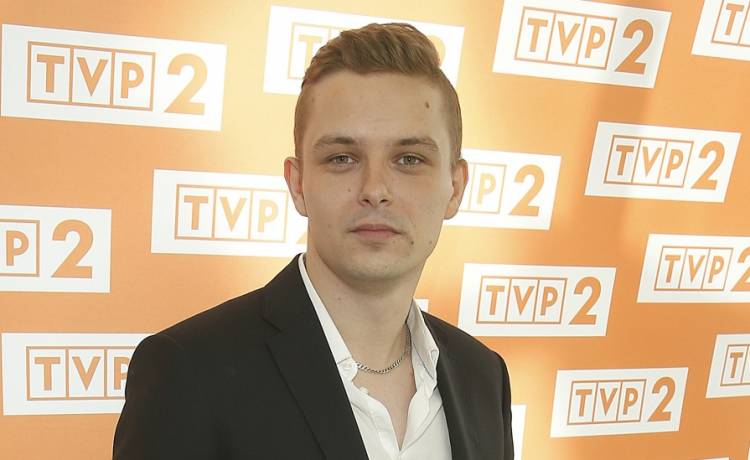 Nowe odcinki "Barw szczęścia" skrytykowane przez widzów. Poszło o... wybuch namiętności!