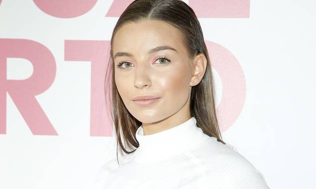 Dyskusja pod zdjęciem Julii Wieniawy bez makijażu. "Kogo chcesz okłamać?" - pytają internauci                                                                 