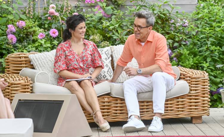 Pojawiła się w domu Cichopek. Aktorka ogłasza: "Jest już członkiem rodziny" [FOTO]