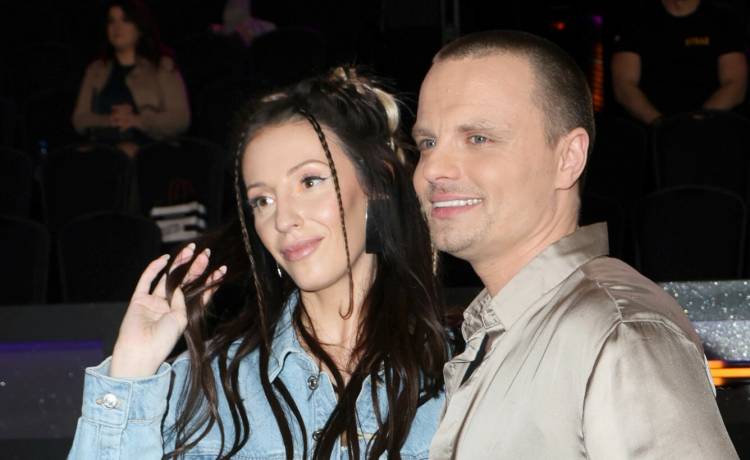 Ukochana Marcina Hakiela na zdjęciu z testem ciążowym. "Większość od razu wiedziała" [FOTO]