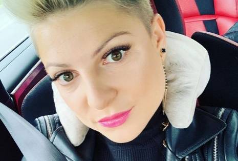 "Piękni i Młodzi". Kolejny komentarz Magdaleny Narożnej. Jaka przyszłość czeka zespół?                              