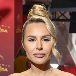 Blanka Lipińska w zachwycającej kreacji. Sukienka wiele odsłania!