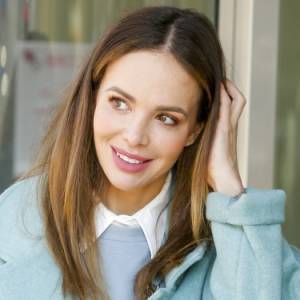 Anna Wendzikowska odsłoniła pierś podczas tańca na rurze. Czarno-biały kadr trafił do sieci!                     