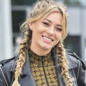 Marcelina Zawadzka w naturalnym wydaniu. Modelka pozuje bez makijażu! [ZDJĘCIA]