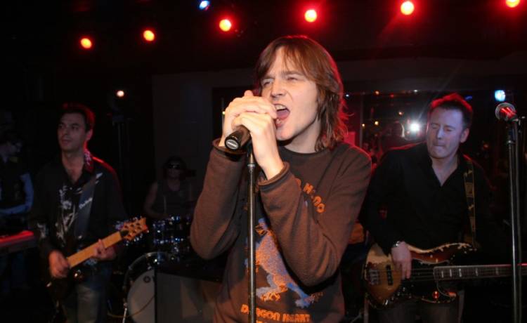 Synowie Roberta Gawlińskiego z "Wilków" mają 31 lat. Widać podobieństwo? [FOTO]