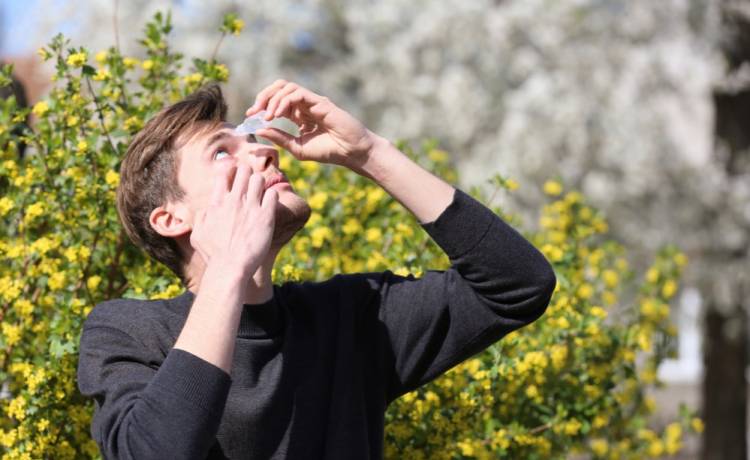 Krople do oczu wycofane przez GIF! 