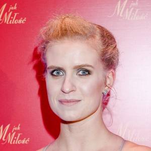 Była gwiazdą „M jak miłość” i niespodziewanie odeszła z produkcji. Jak wygląda dziś Marcjanna Lelek? 