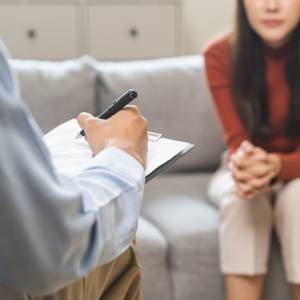 Te zwroty mogą zdradzać niską inteligencję emocjonalną. Uważaj na te sygnały!