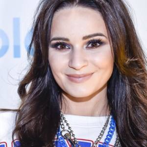 Ewelina Lisowska łapie opaleniznę, pozując w bikini. "Szyk i klasa" - komplementują fani [ZDJĘCIE]