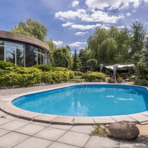 Niezbędne akcesoria do basenu ogrodowego - zadbaj o higienę w swoim basenie ogrodowym!