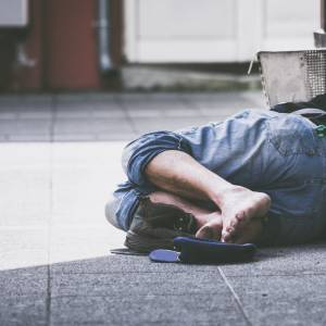 Marta Wojtal kilka lat temu sfotografowała bezdomnego mężczyznę. Teraz zobaczyła go w kampanii reklamowej!                                                                             