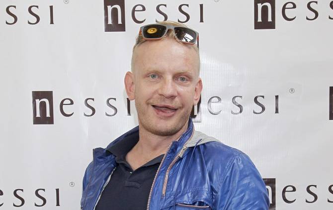 Walduś z "Kiepskich" nie do poznania. Bartosz Żukowski nie przypomina dawnego siebie [FOTO]