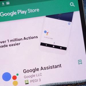 Asystent Google od dziś mówi po polsku! Jak działa?                                                                    