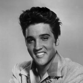 Nie „Hound Dog”, nie „Love Me Tender”! Oto piosenka, którą Elvis wykonywał najczęściej