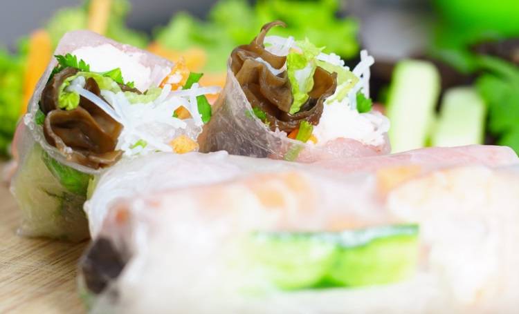 Chciał zjeść sajgonki, ale pomylił drzwi i włamał się do salonu urody