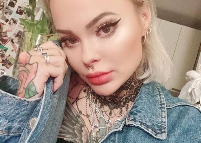 Monika Miller przeszła operację zmniejszenia piersi. Fani zauważyli sporą różnicę!