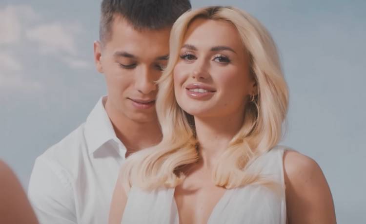 Wersow i Friz wzięli ślub?! Od plotek huczy. Fani spekulują i wymieniają się "dowodami"