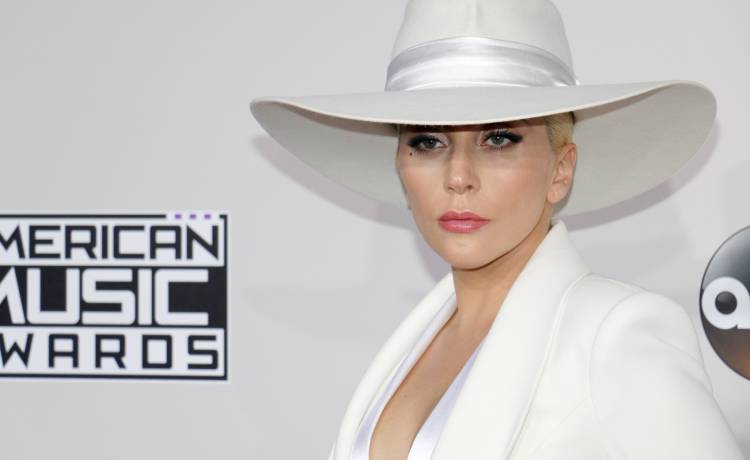 Lady Gaga cierpiała na zespół stresu pourazowego. "Zostałam wielokrotnie zgwałcona"