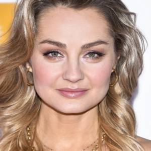 Małgorzata Socha z zabandażowaną głową i pokaleczoną twarzą. Aktorka zaskoczyła charakteryzacją! "Jak prawdziwe"