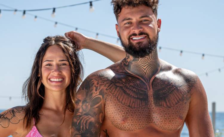 Wyrzuceni uczestnicy "Love Island 8" wracają na "Wyspę miłości". Widzowie podzieleni decyzją produkcji