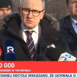 Wpadka w TV Republika. Tak zapisali nazwisko doradcy prezydenta. "Blessed God"