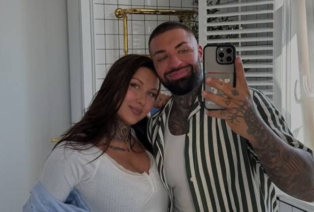 Deynn urodziła! Para pokazała zdjęcie z porodówki 