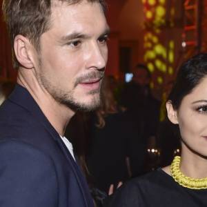 Mikołaj Roznerski komentuje serialowy związek z Adrianą Kalską. Zwrócił się też do internautów! 