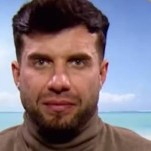 "Love Island. Wyspa miłości". Internauci martwią się o Piotra! "Jest całkiem inną osobą"