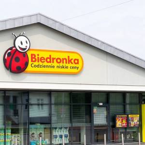 Przyłapany na zdradzie w Biedronce! Kobieta udostępniła film na Tik-Toku