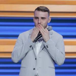 Kim jest Krystian Ochman? To faworyt tegorocznych preselekcji do Eurowizji