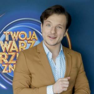 Kuba Gąsowski w opałach w "Twoja twarz brzmi znajomo". W czasie jego występu reagował prowadzący [WIDEO]